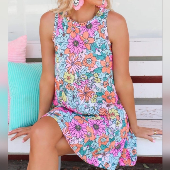 Womens Dress - Picture 2 of 3